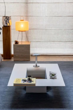 Metallbude Couchtisch Cut Weiß