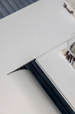 Metallbude Couchtisch Cut Weiß