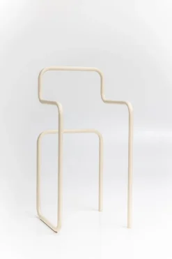 Metallbude Herrendiener James