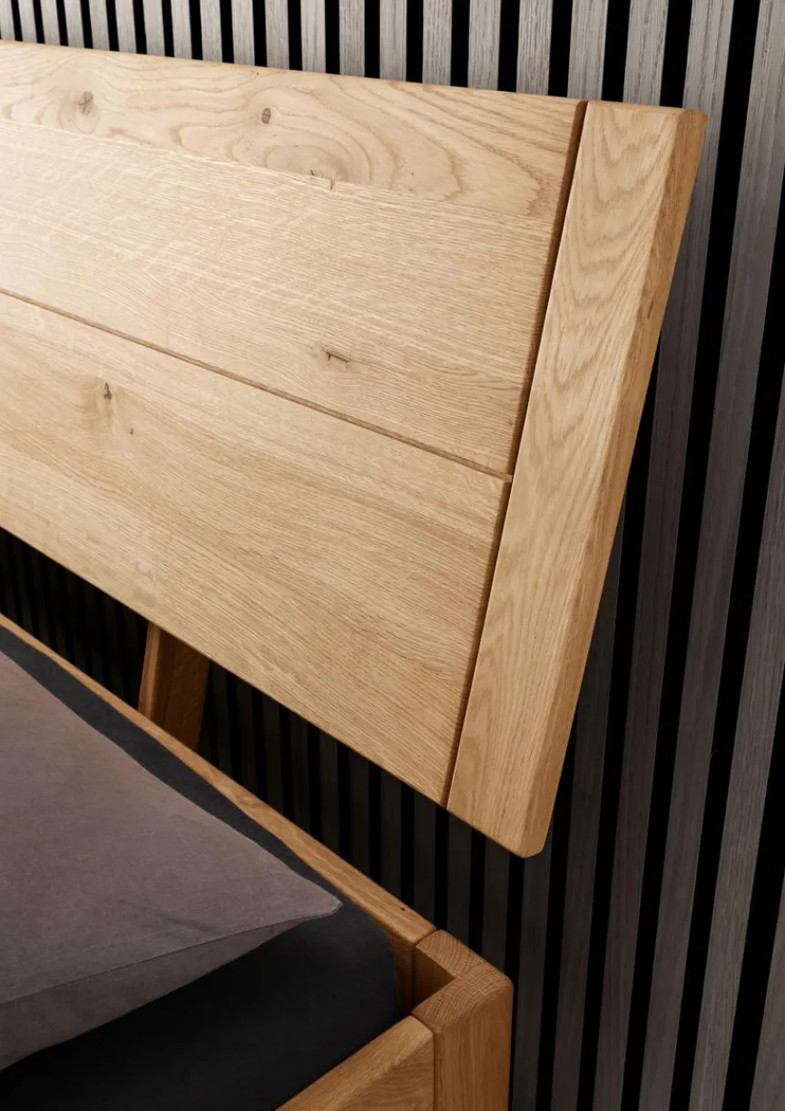 Clearance G+K Massivholzbett BE-0829 180 x 200 cm Braun