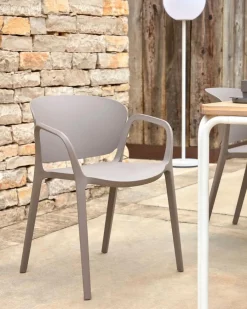 New Kave Home Stuhl Ania Braun