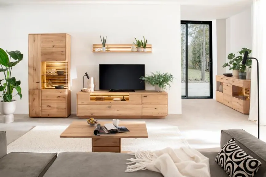 MCA Vitrine Girona Eiche